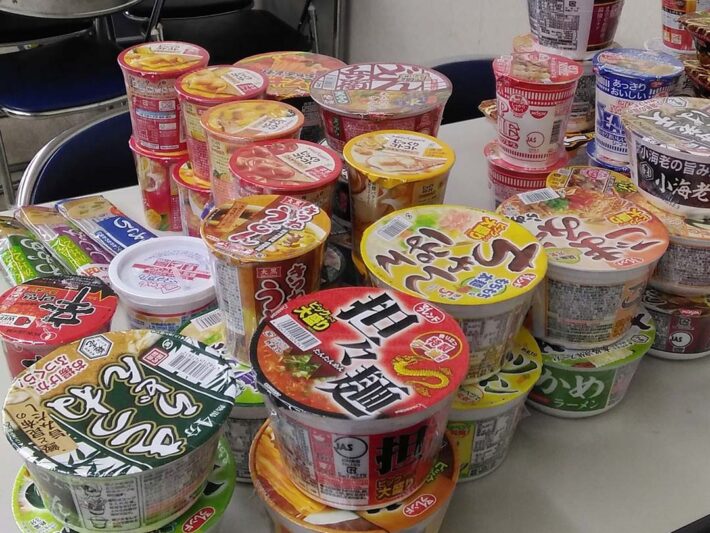 障害者雇用創造センター_無人お菓子販売所「オフィスろーたす」