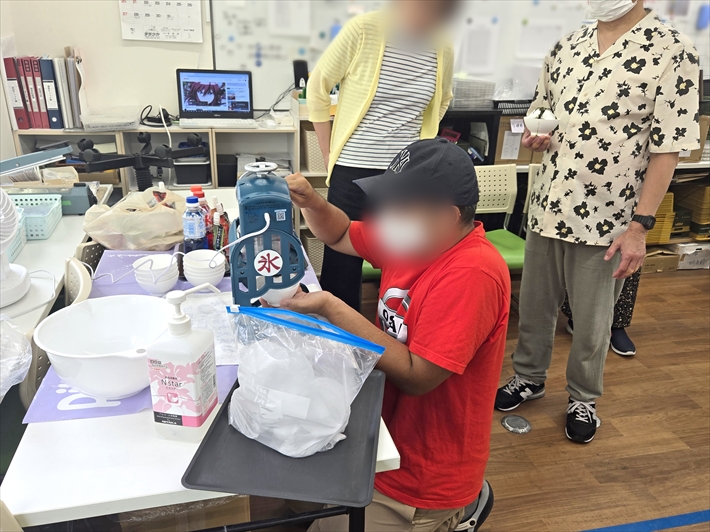 就労継続支援B型オリーブ_ひんやりレクの様子