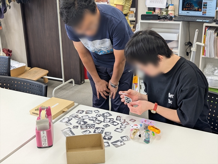 就労継続支援B型フレーベル_ハロウィンレクの様子