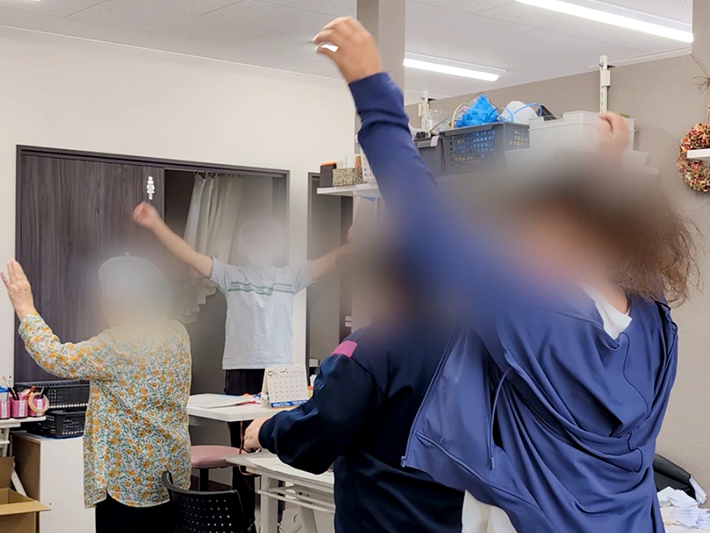 就労継続支援フレーベル_ラジオ体操の様子