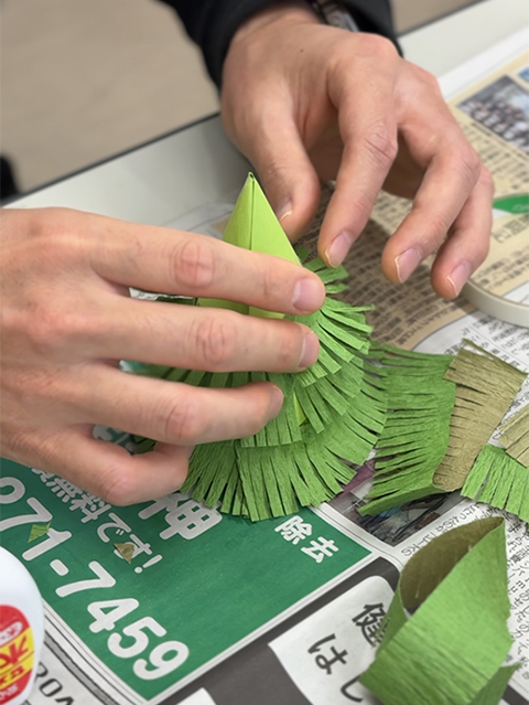 クリスマスツリー作り_障害者雇用創造センター