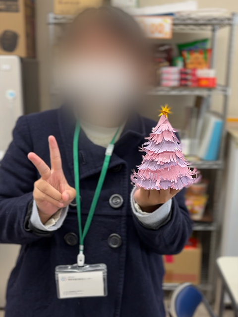クリスマスツリー作り_障害者雇用創造センター