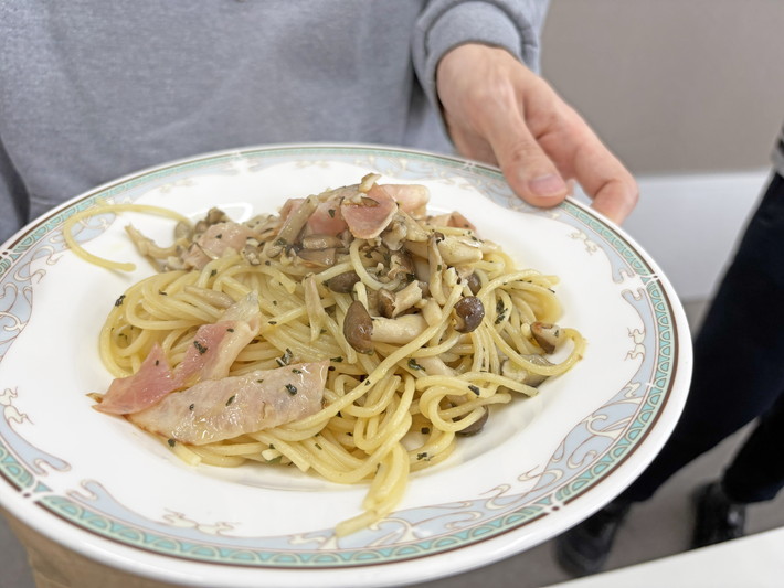 ナベ'sキッチン_障害者雇用創造センター理事長渡邉盛時による料理レクリエーション