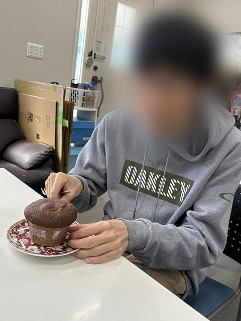 就労継続支援B型フレーベル_ホワイトデーレクリエーションの様子