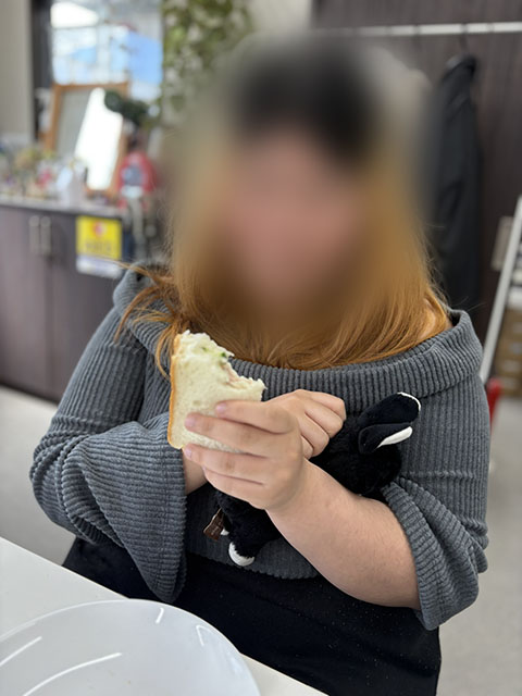 就労継続支援B型フレーベル_ホワイトデーレクリエーションの様子