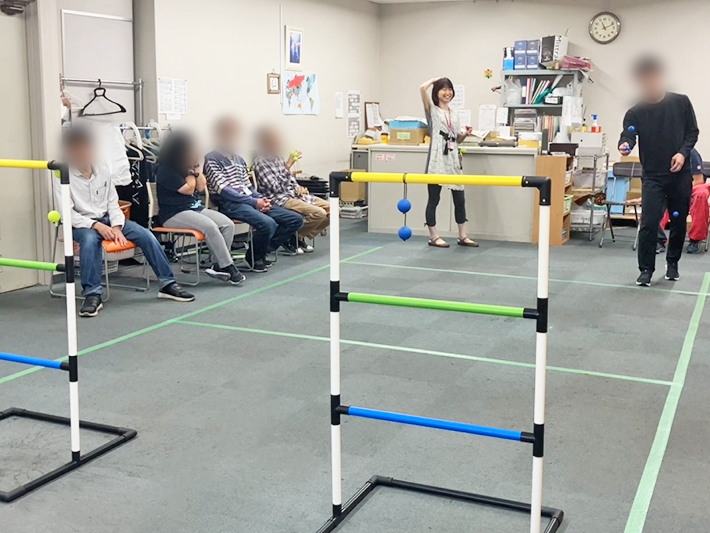 障害者雇用創造センターレクリエーション風景_ラダーボール