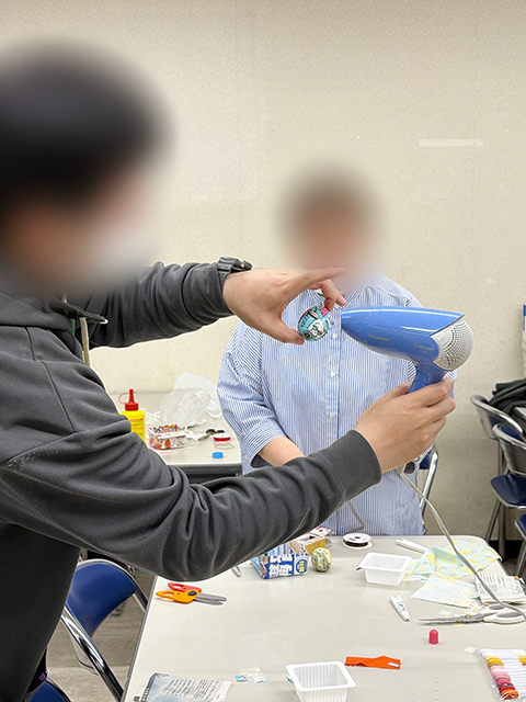 障害者雇用創造センター_4月手芸レク_エッグポマンダー作り