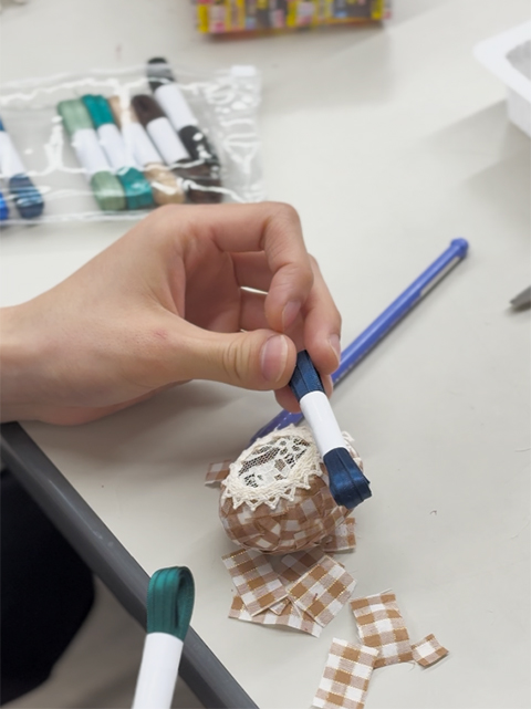 障害者雇用創造センター_4月手芸レク_エッグポマンダー作り