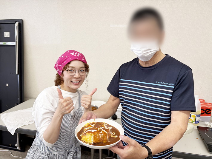 障害者雇用創造センター土曜出勤日レク「なべ’s キッチン」_手作りのオムライスと写真撮影！