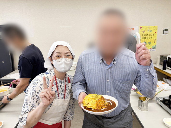 障害者雇用創造センター土曜出勤日レク「なべ’s キッチン」_手作りのオムライスと写真撮影！