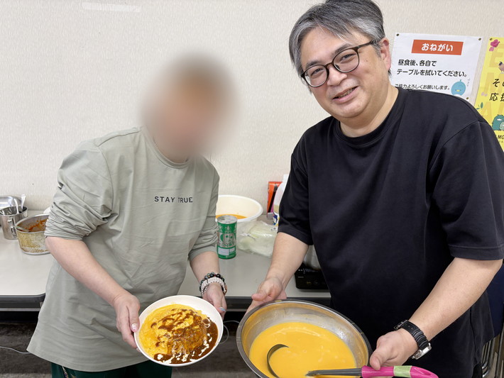 障害者雇用創造センター土曜出勤日レク「なべ’s キッチン」_手作りのオムライスと写真撮影！