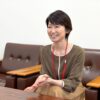 インタビューに答えるサービス管理責任者の萬谷